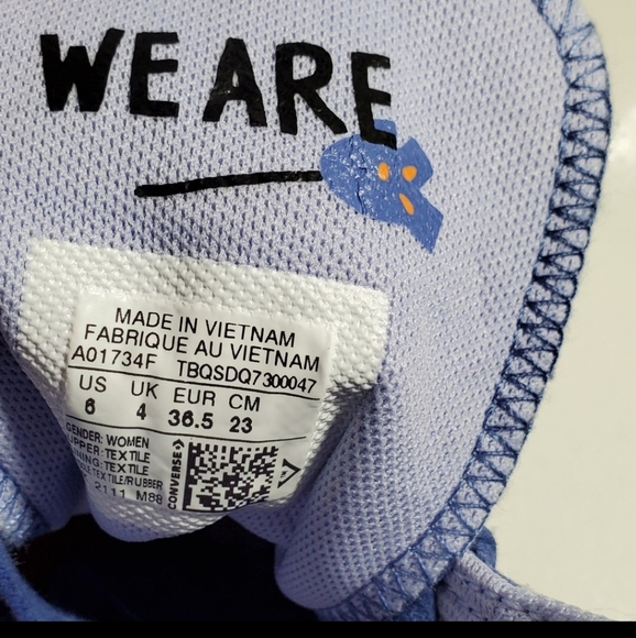 Converse CTAS HI A01734F Women's sz 6 - Picture 8 of 9